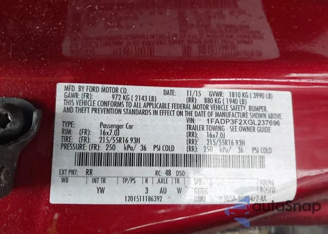 2016 Ford Focus Se z USA, uszkodzony, nr VIN 1FADP3F2XGL237696